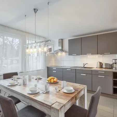 2 Bedroom Nice In Wustrow 펜션 부스트로우
